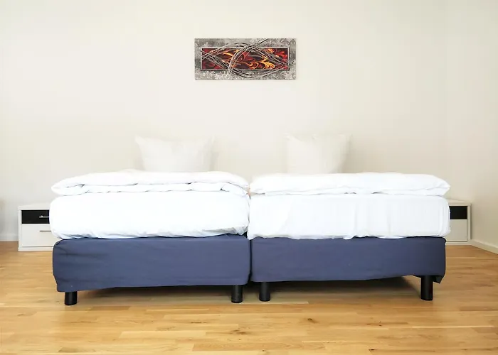 Avi City Apartments Kinghouse